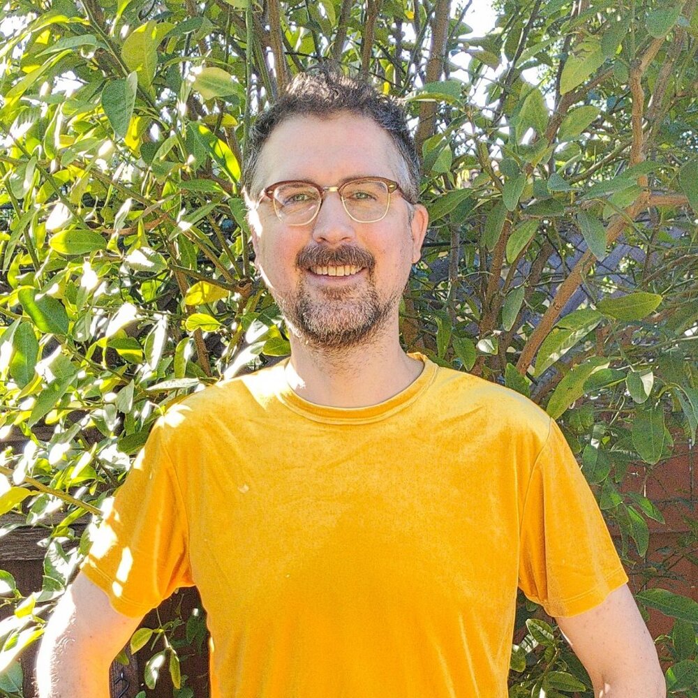 Forever 21 short sleeve tshirt velour/velvet shiny metallic yellow/orange medium